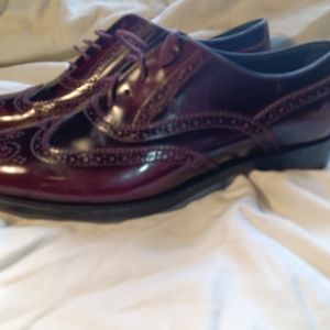 Tods genuine leather women's burgundy loafers
